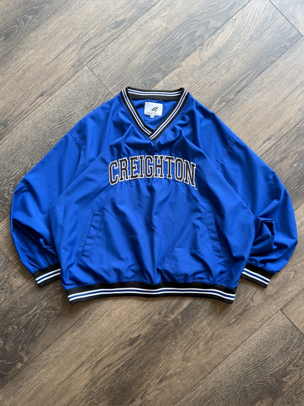 Creighton Bluejays Mens XL V-Neck Pullover Windbreaker Jacket Basketball Vintage